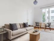 Location Appartement Square Pétrarque, Paris