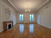 location Appartement T5 DE 220m² À PARIS