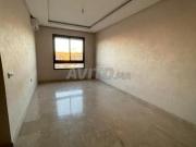 Location appartement vide à Quartier Oasis