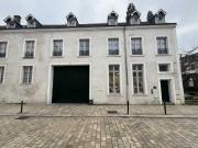 Location bureau Orléans Place du Martroi Proche tramway...