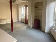 Location bureau Paris 4 Proche transports en commun