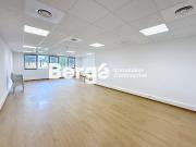 Location Bureaux 56 m2 Mougins