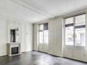 Location Bureaux 9 pièces 197 m2 Paris 15ème