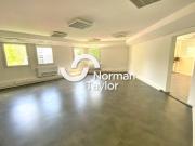 Location bureaux Montpellier Parc 2000, proche autoroute...
