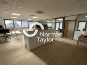 Location bureaux Montpellier Proche autoroute A9,...