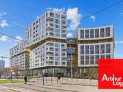 Location bureaux Montpellier Tramway et bus au pied de...