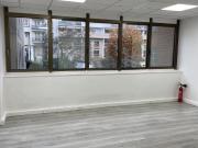 Location bureaux Montreuil Proche transports en commun