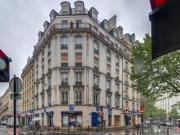 Location bureaux Paris 17 Place Tristan Bernard, entre...
