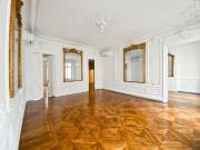 Location bureaux Paris 8 Proche M° Liège et Saint Lazare