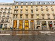 Location bureaux Paris 8 Proche métro Europe, Liège,...