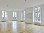 Location bureaux Paris 8 Triangle d'Or Proche métro