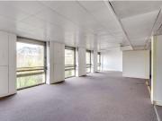 Location de bureaux à Paris 8, proche des transports et...