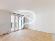 LOCATION d'un appartement de 2 pièces 43 m² à...