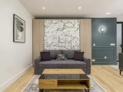 Location Grand studio meublé sur les quais du Rhône à...