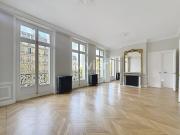 Location Hôtel particulier 7 pièces 270.33 m2 Paris 8ème