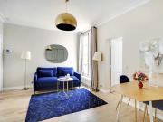 Location House Rue de Lille, Paris