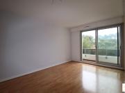 LOCATION LA CADENELLE T2 AVEC BALCON ET CAVE.