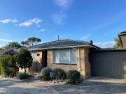 Location and style! Walking distance to Fishermans Beach