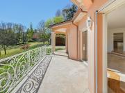 Location Maison 6 pièces 183.73 m2 Saint Cyr au Mont...