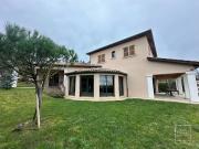 Location Maison 6 pièces 243.71 m2 Collonges au Mont...