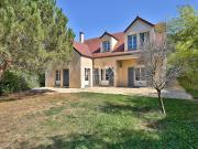 Location Maison 8 pièces 240 m2 Aigremont