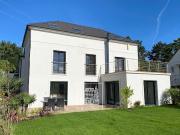 Location Maison 8 pièces 242 m2 La Celle Saint Cloud