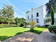 Location Maison 9 pièces 256 m2 Rueil Malmaison