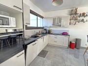 Location maison, m² T 4 à Marseille 8, 2 150 € | Orpi