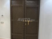 Location meublée moderne avec terrasse et piscine