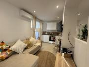 location premium rénovée 2025 / Étudiantes stage