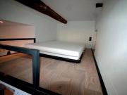 LOCATION STUDIO AVEC MEZZANINE PORT