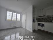 LOCATION STUDIO MEUBLE