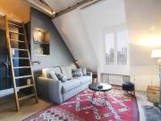 Location studio meublé de 24 m2 rue de Rivoli à Paris