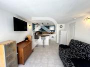 LOCATION STUDIO MEUBLEE AVEC CLIMATISATION RDC PARKING...