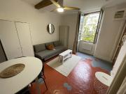 Location Studio rénové 26,50 m² Toulon Centre Les Halles...