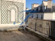 Location vide Appartement dernier étage avec terrasse...
