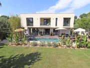 Location Villa 7 pièces 260 m2 Mougins