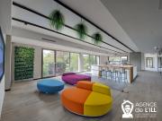 Locaux commerciaux, show room ou bureaux de 97 m2