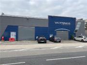 Locaux industriels mixtes à louer Lyon 7 Proximité...