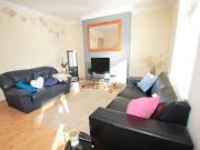 Lochaber Street, Cardiff CF24, 3 bed flat to rent,...