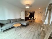 Lockgate Square, Salford M5, 2 bed flat to rent, £1,425...