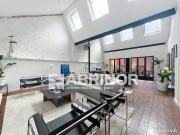Loft 3 pièces 159 m²