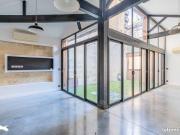 Loft 4 pièces 136 m²