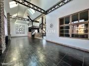 Loft 5 pièces 143 m²