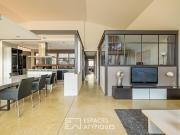 Loft avec piscine et garage aux Chartrons 210m² Bordeaux