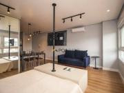 Loft com 1 dormitório para alugar, 42 m² por R$...