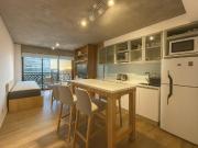 Loft divisible con balcón y cochera – Quartier del Bajo...