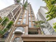 Loft Gotham duplex no Batel com 1 suíte e 1 vaga