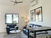 Loft ejecutivo en renta en Tejares en planta baja,...
