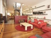 Loft en venta en Barcelona, Navas. LOFT EN CALLE...